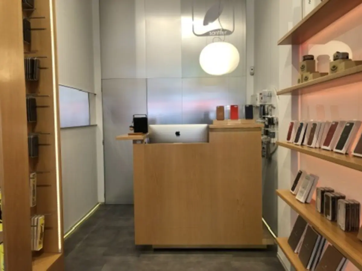 Interior de Santifer iRepair